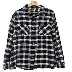 Ana Women’s Black and White Plaid Flannel Size Large